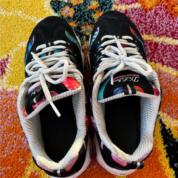 Sketchers sneakers size 7 - Picture 2 of 4